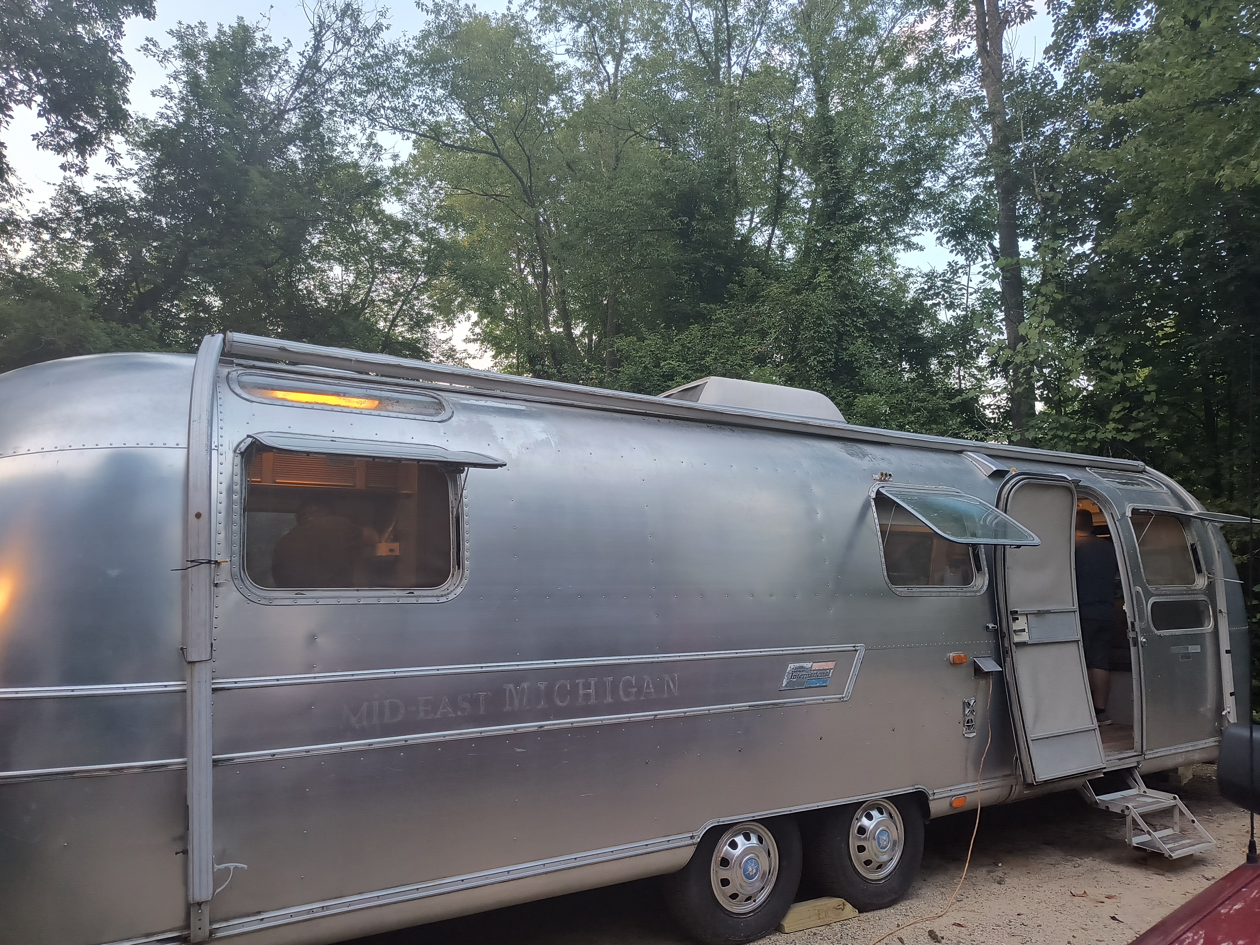 1973 Airstream LAND YACHT 31 in cedar springs MI