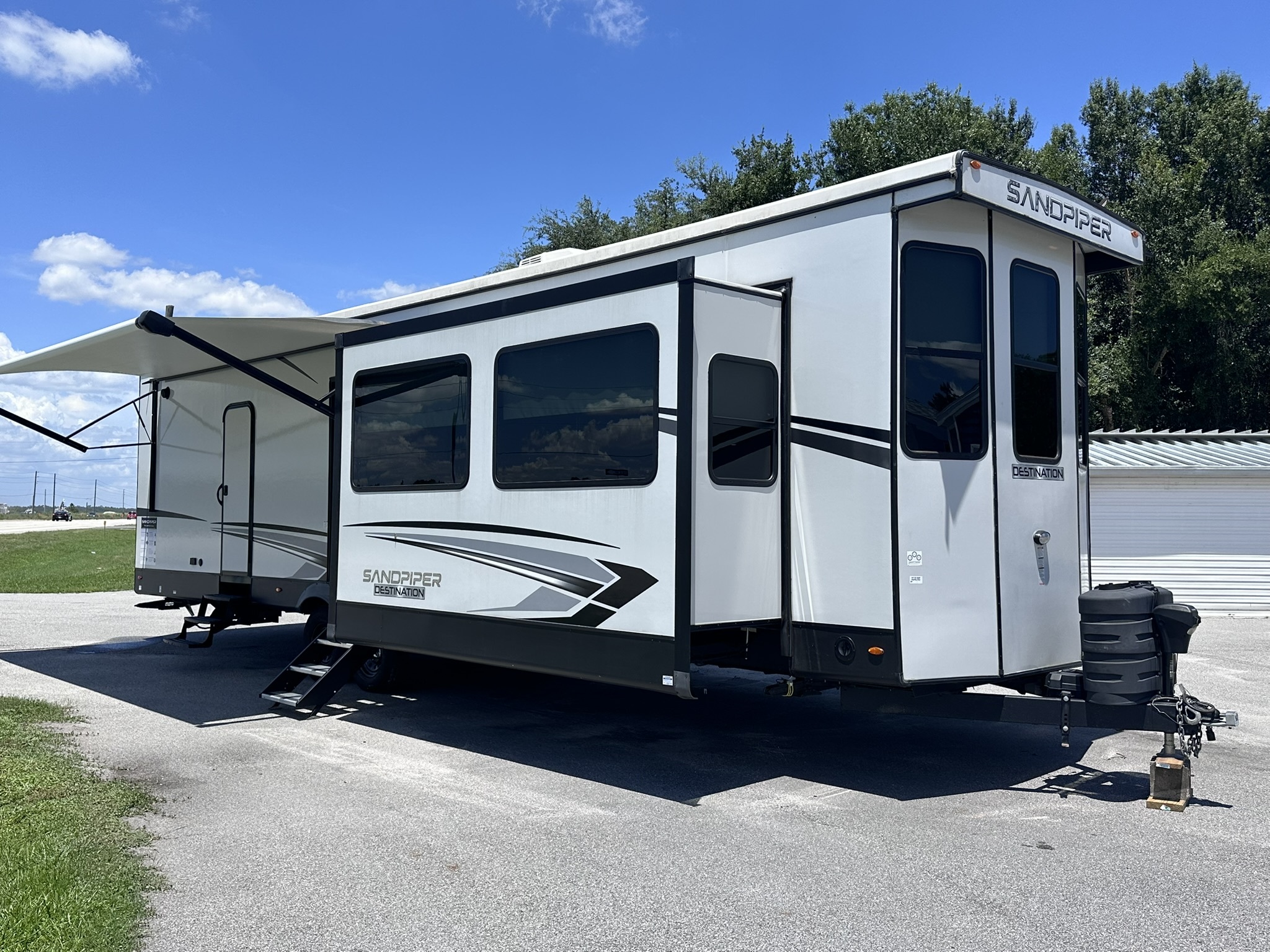 2024 Forest River SANDPIPER DESTINATION 402FK in lake wales FL