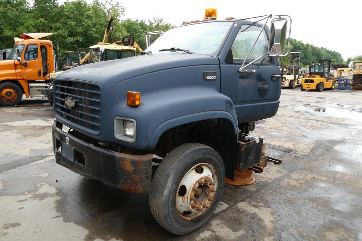 2001 CHEVROLET C6500 in Sparrow Bush, NY