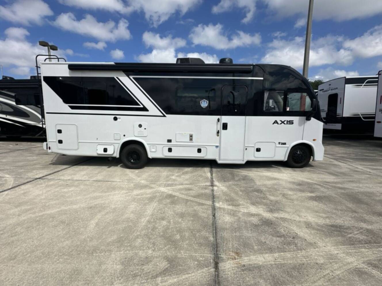 A photo of this 2027 Thor Motor Coach Axis® 26.2