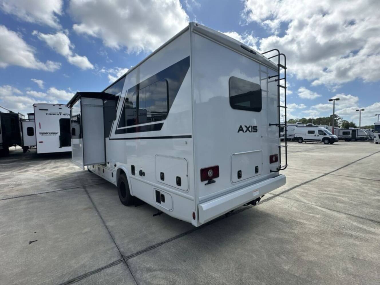 A photo of this 2027 Thor Motor Coach Axis® 26.2