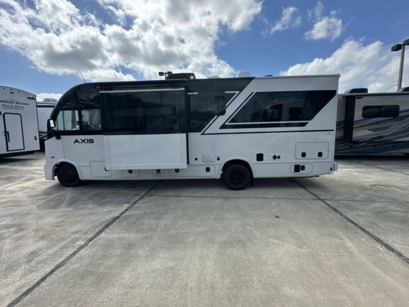 A photo of this 2027 Thor Motor Coach Axis® 26.2