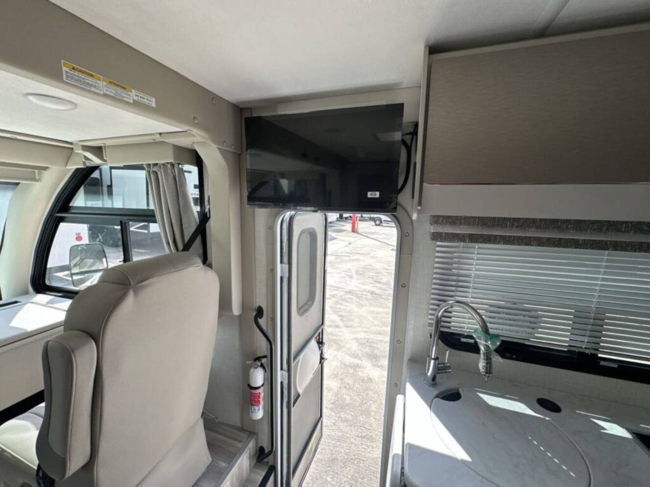 A photo of this 2027 Thor Motor Coach Axis® 26.2