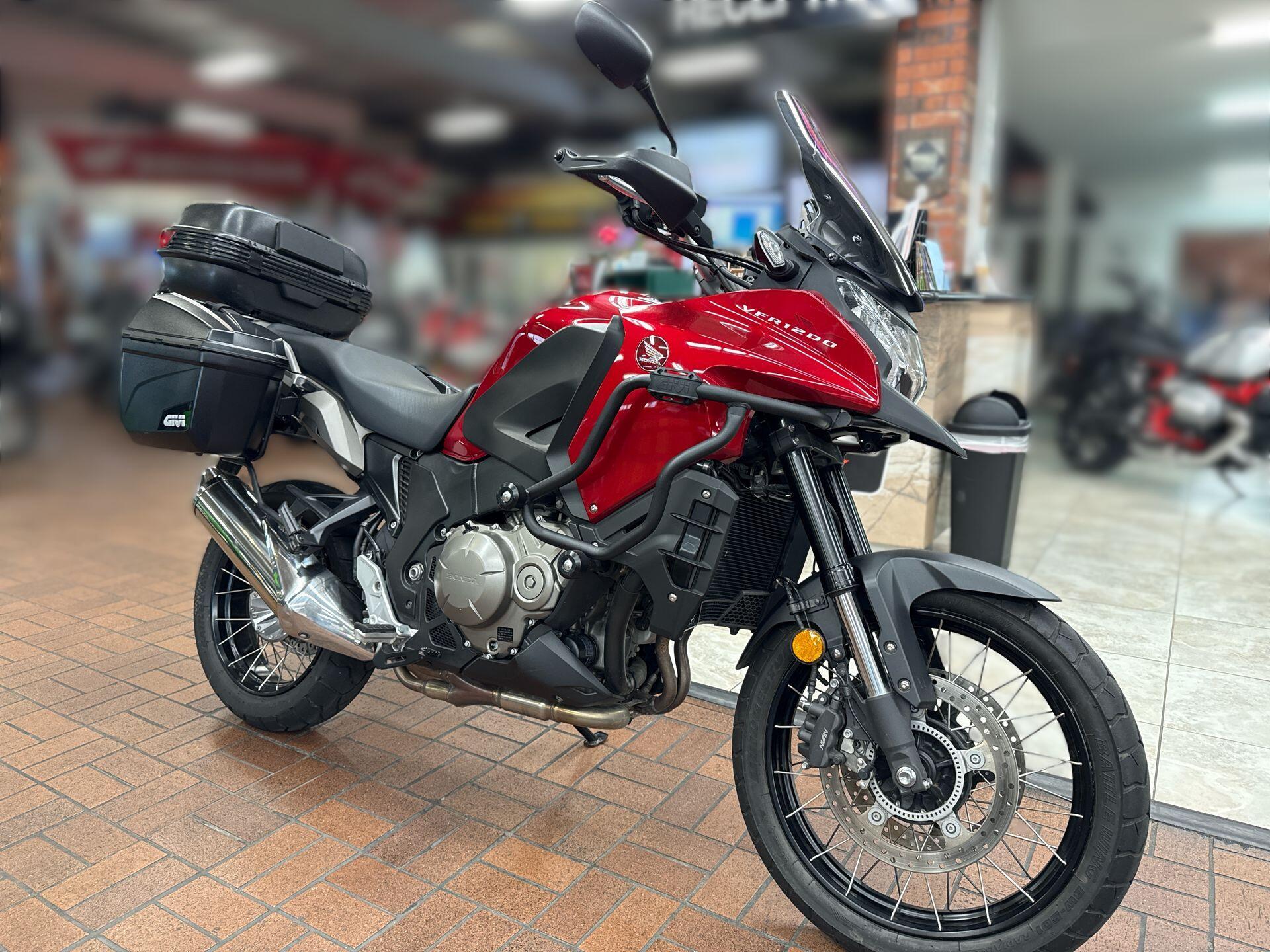 2017 Honda VFR1200X 1200X in Katy, TX