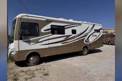 2011 Fleetwood STORM 32BH in germantown TN