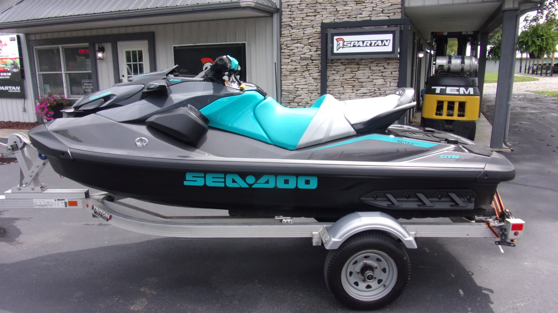 2025 Sea-Doo GTR 230 BRP PREMIUM AUDIO AND IBR Three Seater jet ski