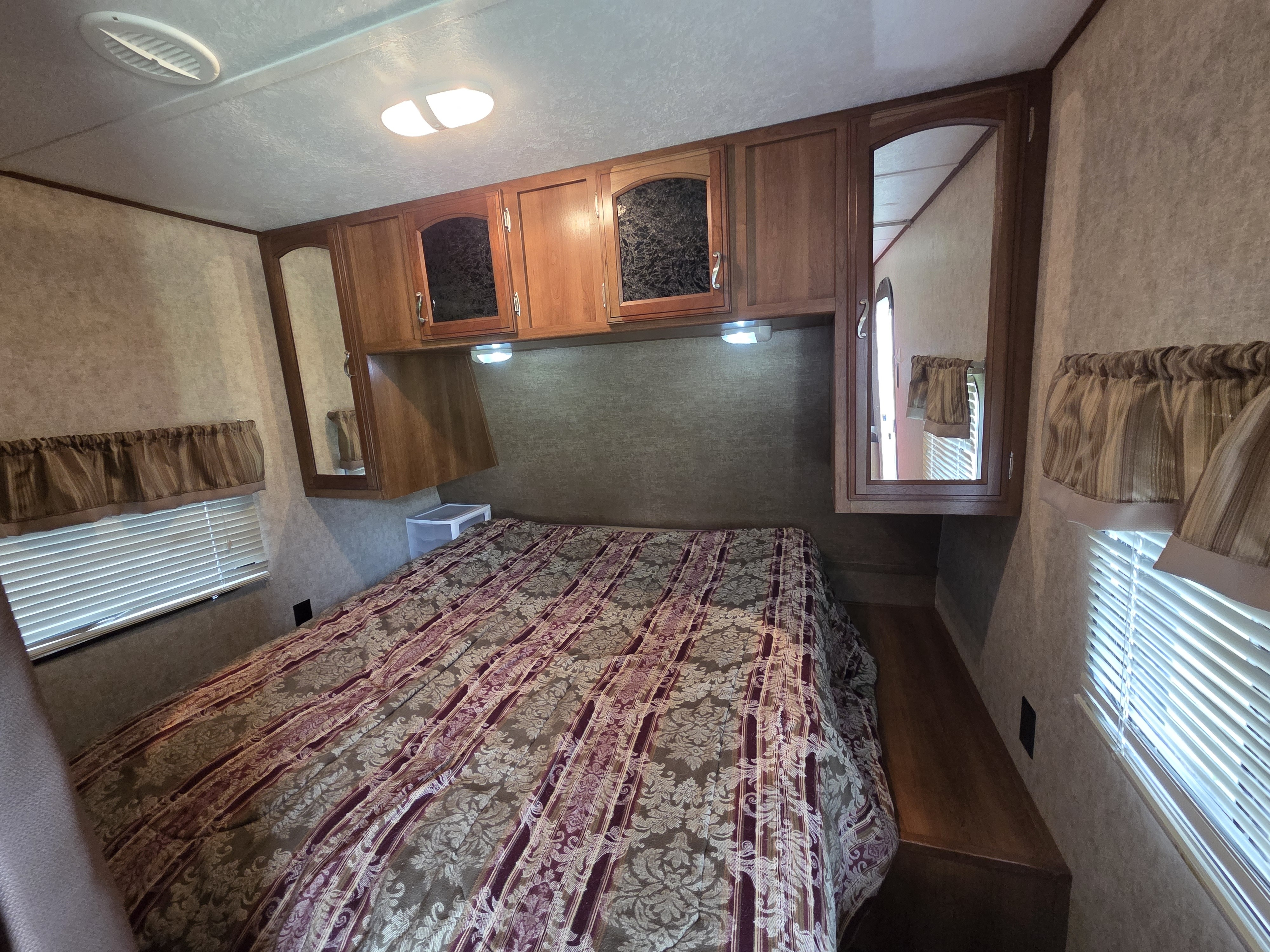 2016 Prime Time AVENGER 26BH in grafton OH