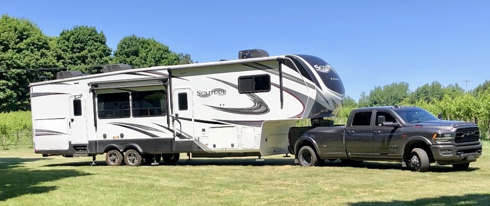 2022 Grand Design SOLITUDE S-CLASS 3740BH-R RV