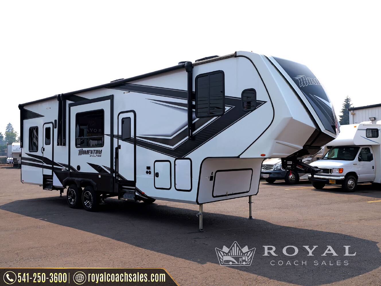 A photo of this 2024 Grand Design MOMENTUM 320G