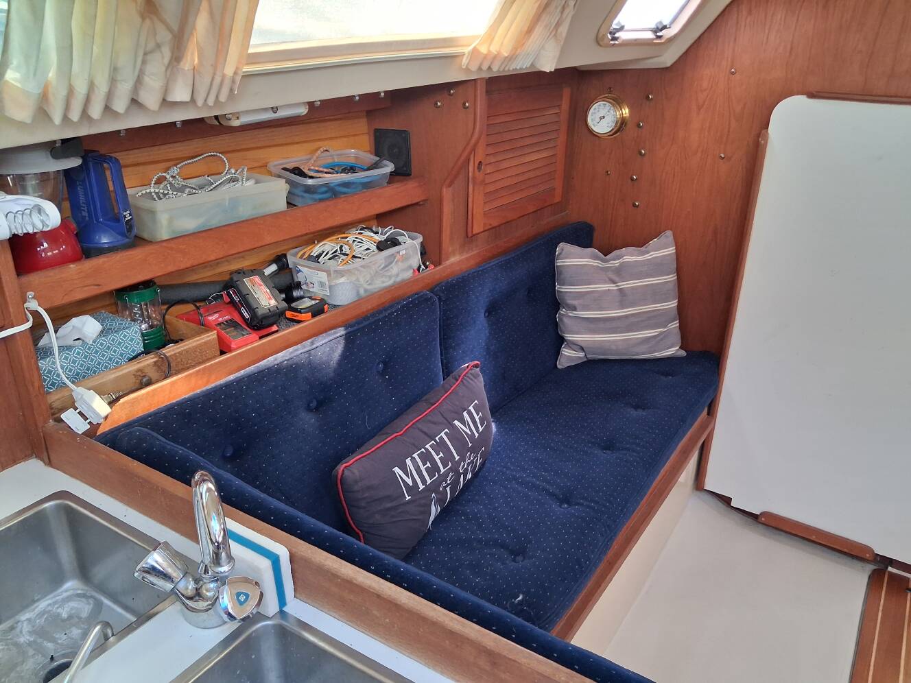 A photo of this 1989 Catalina CATALINA