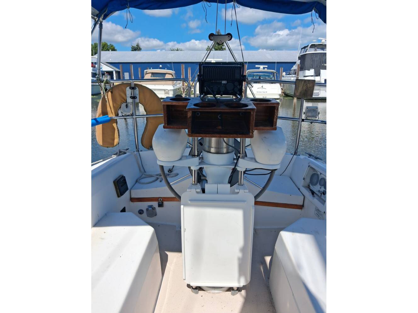 A photo of this 1989 Catalina CATALINA