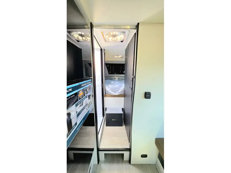 2026 Forest River Palomino Real Lite HS-2110