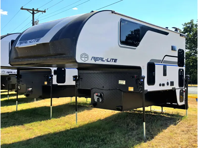 2026 Forest River Palomino Real Lite HS-2110