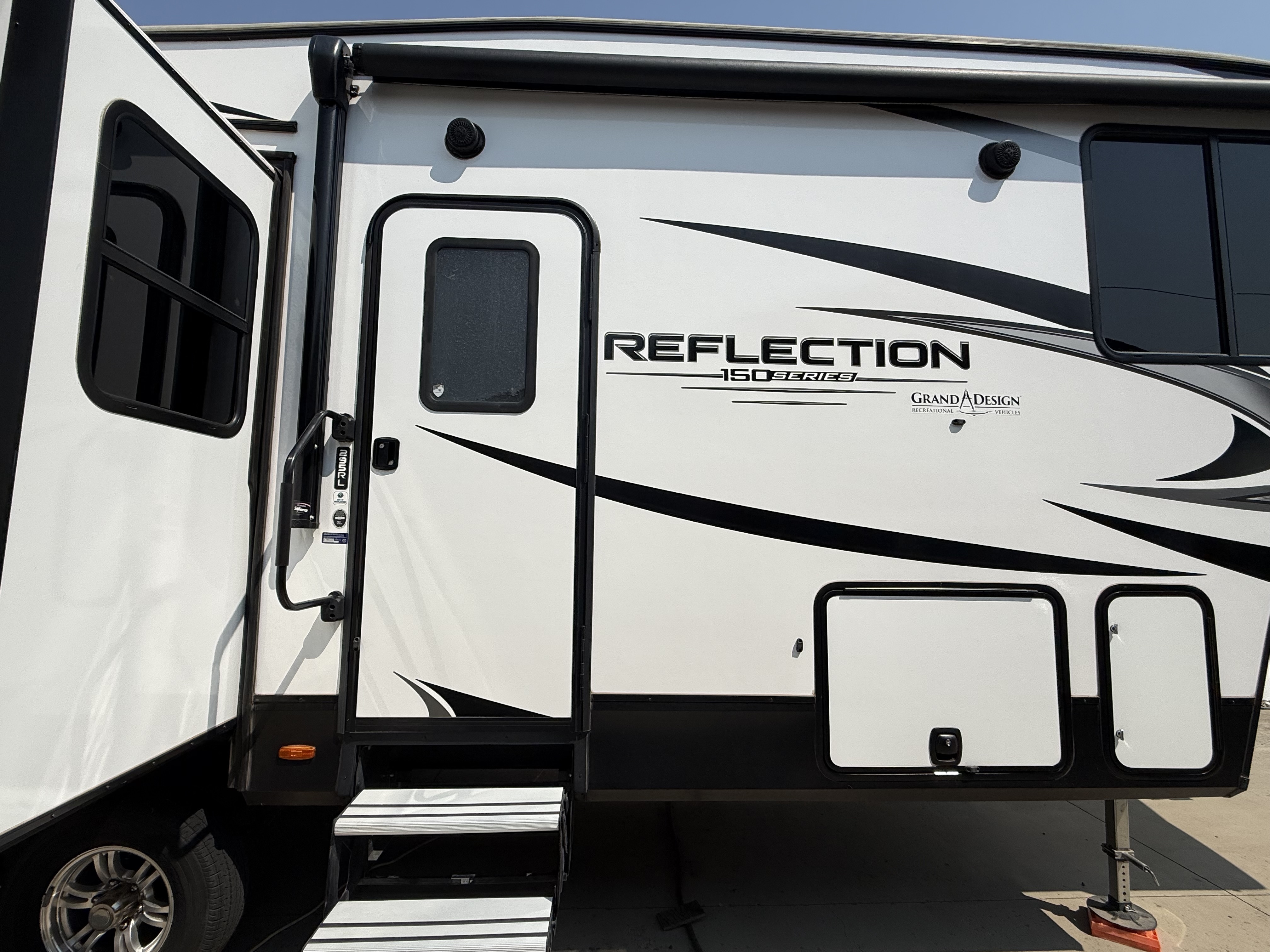 2021 Grand Design REFLECTION 150 SERIES 295RL 295RL RV