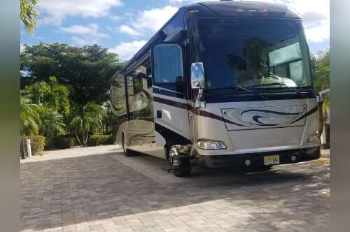 2010 Damon Tuscany 4051 in dennis NJ