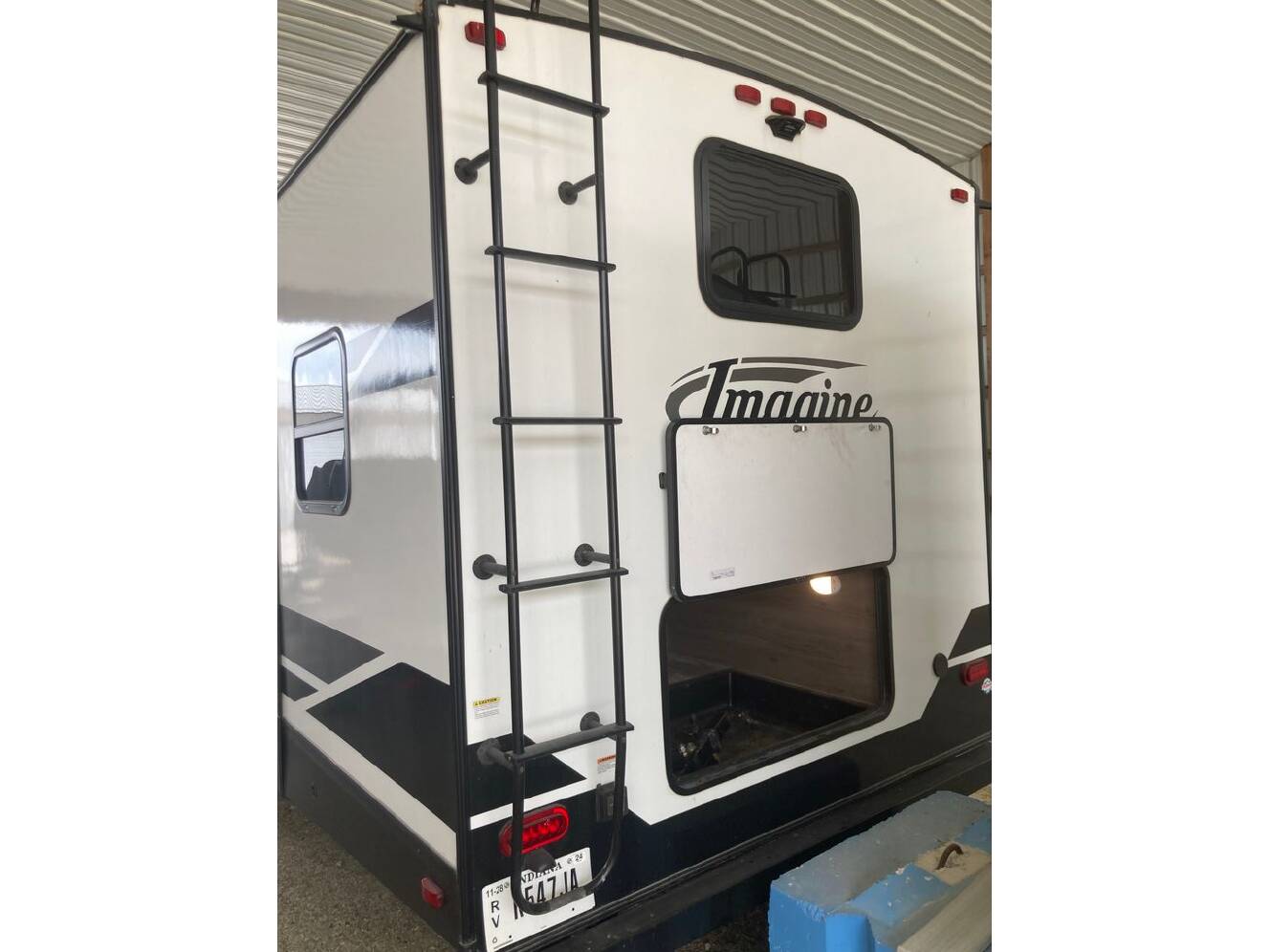 A photo of this 2022 Grand Design Imagine 2910BH