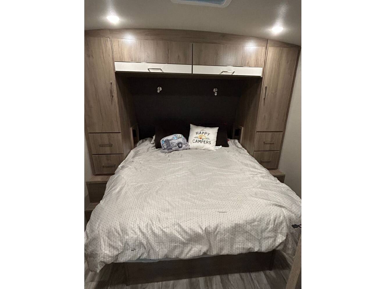 A photo of this 2022 Grand Design Imagine 2910BH