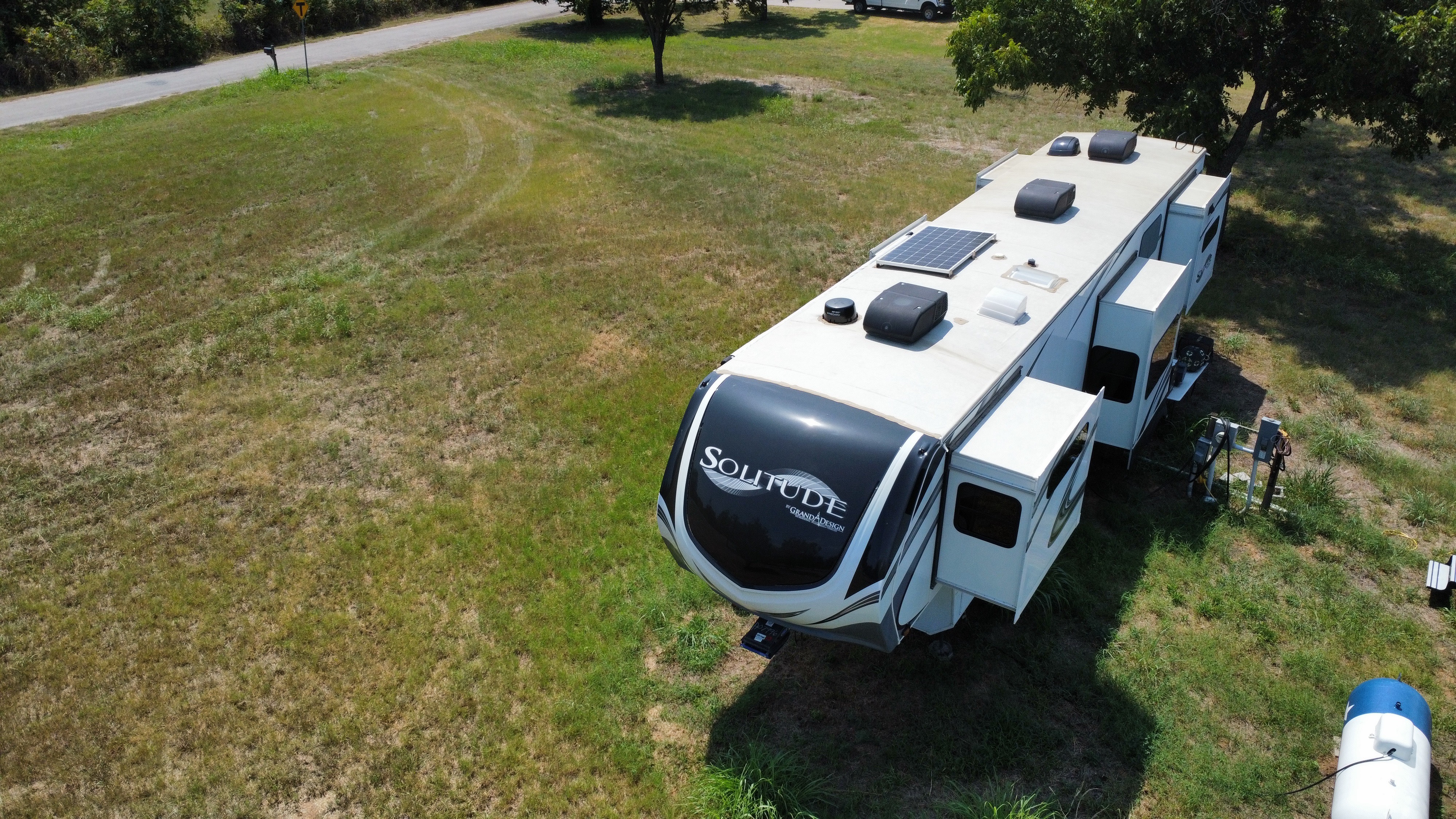 2022 Grand Design SOLITUDE 390RK-R in jacksboro TX