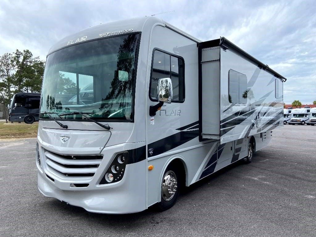 2024 Fleetwood FLAIR 29M RV
