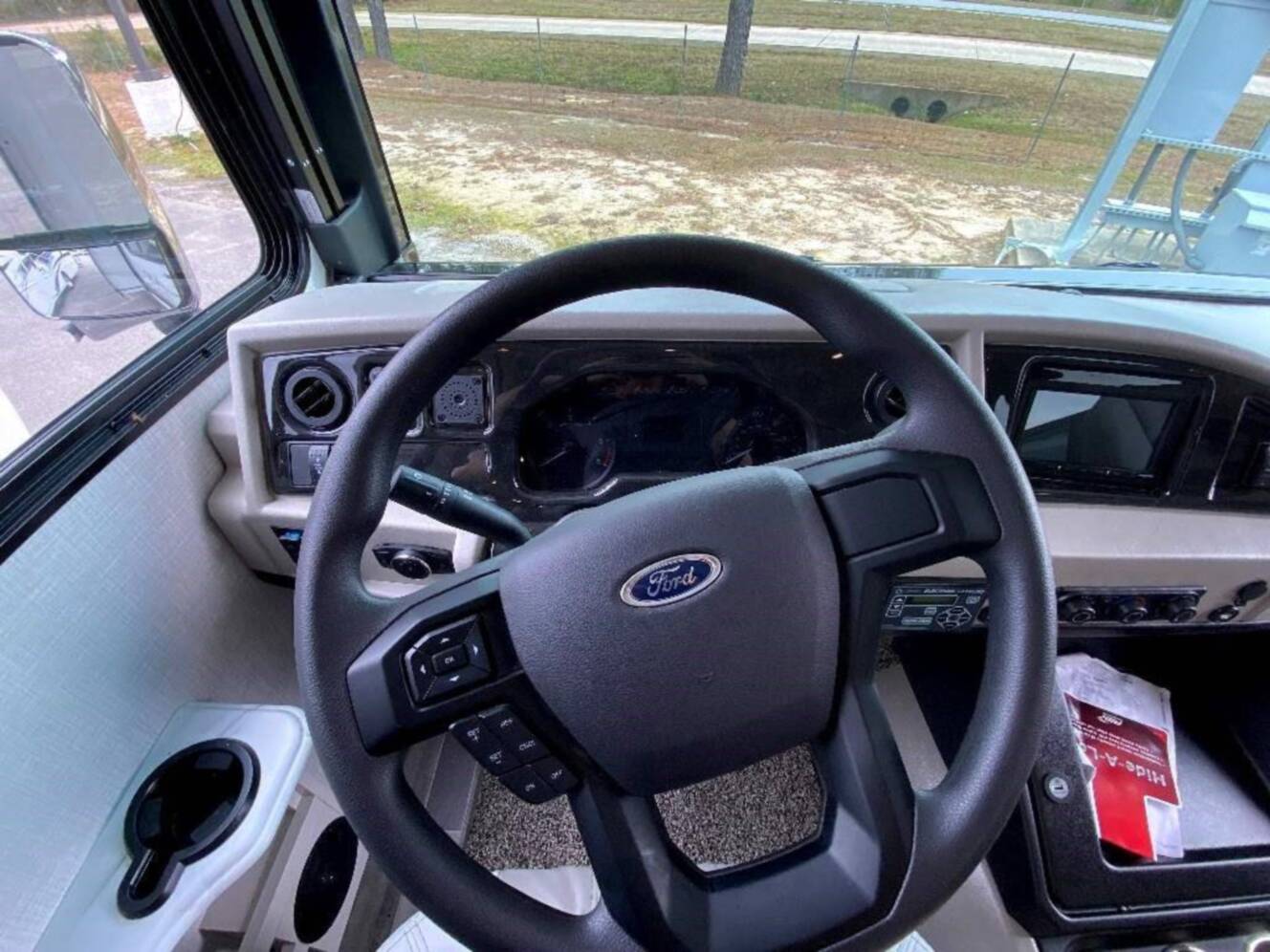 A photo of this 2024 Fleetwood FLAIR 29M