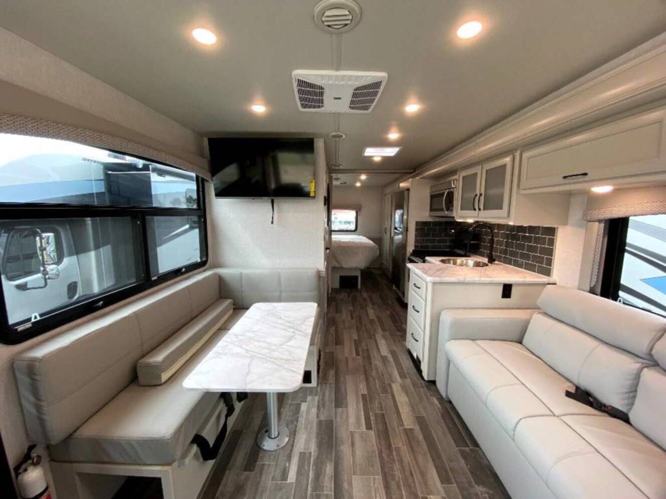 A photo of this 2024 Fleetwood FLAIR 29M