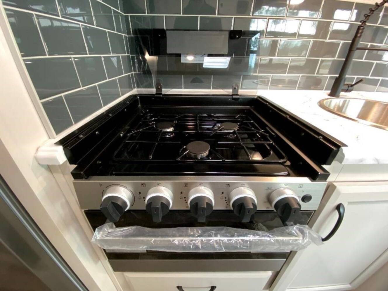 A photo of this 2024 Fleetwood FLAIR 29M