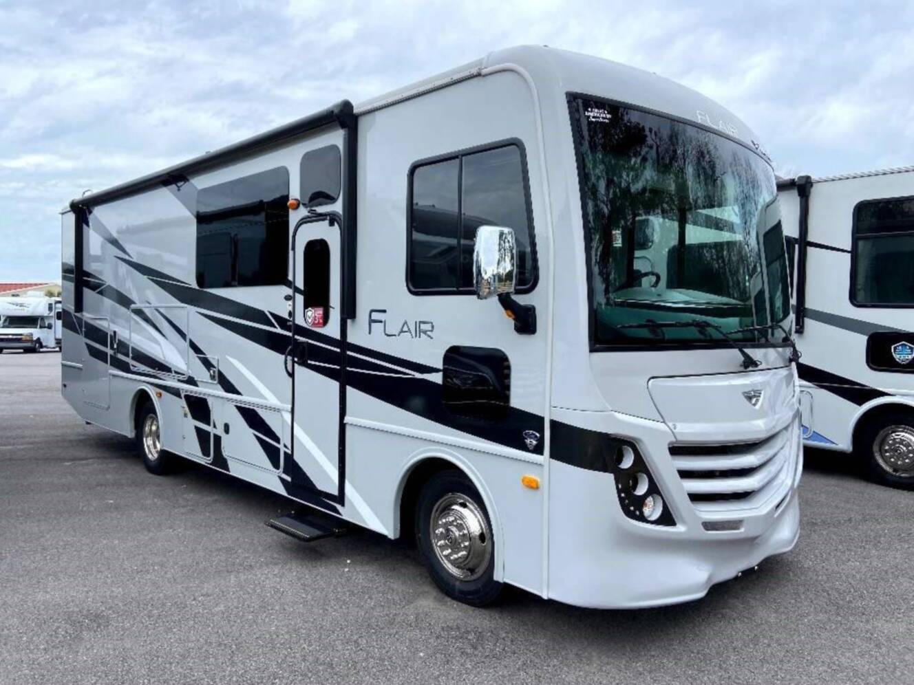 A photo of this 2024 Fleetwood FLAIR 29M