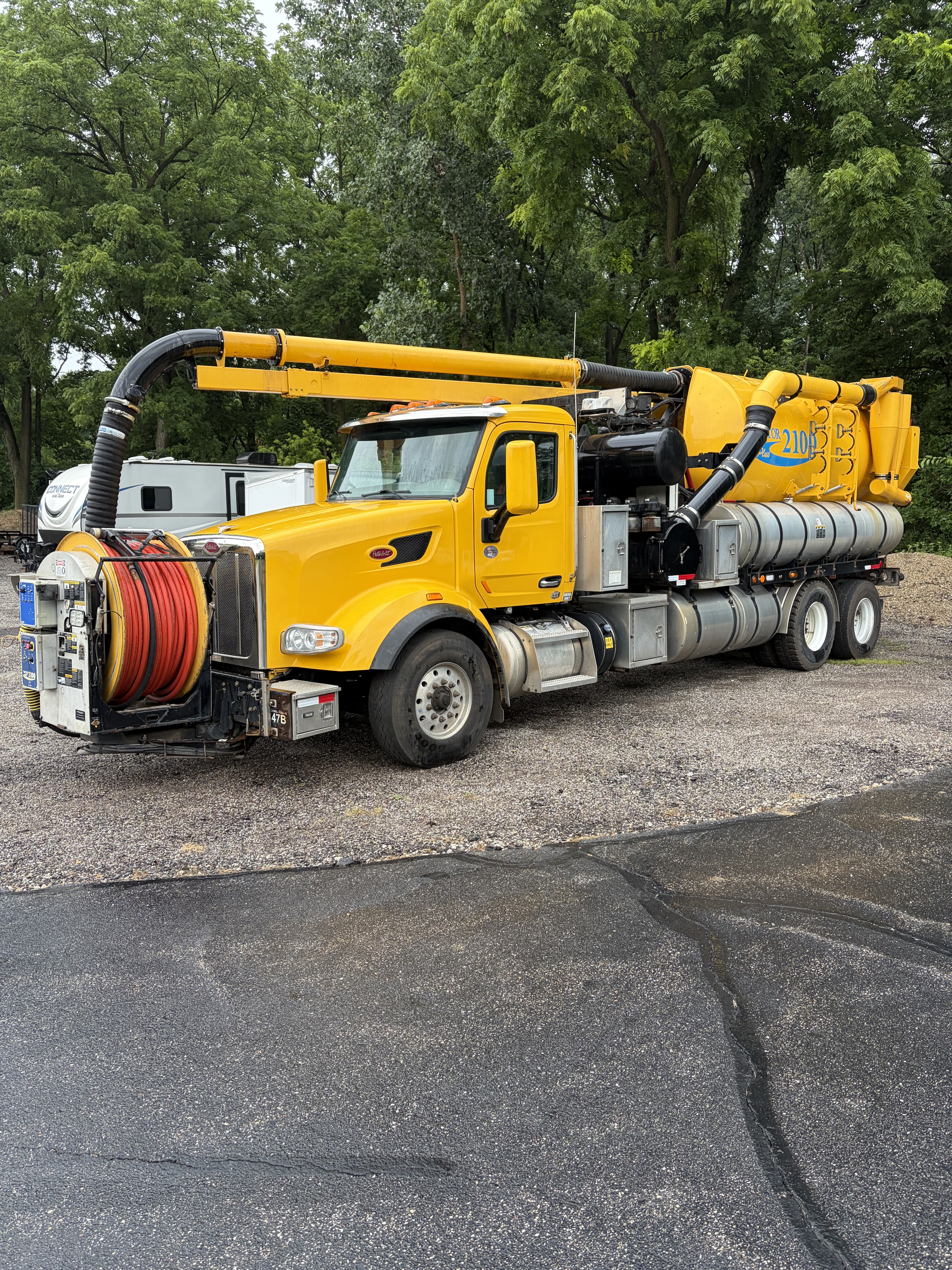 2017 PETERBILT 567 in Middlebury, IN
