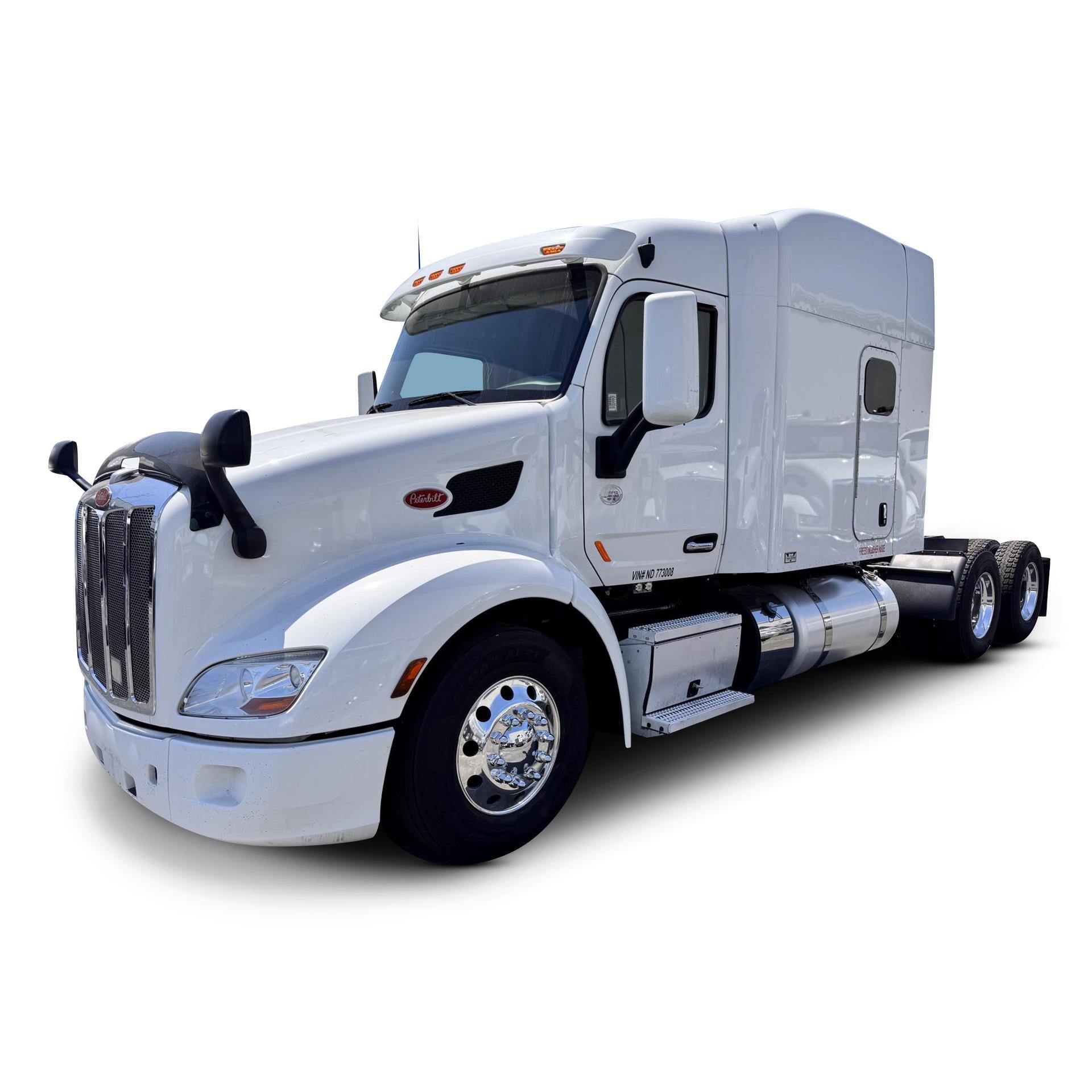 2022 PETERBILT 579 in Pico Rivera, CA