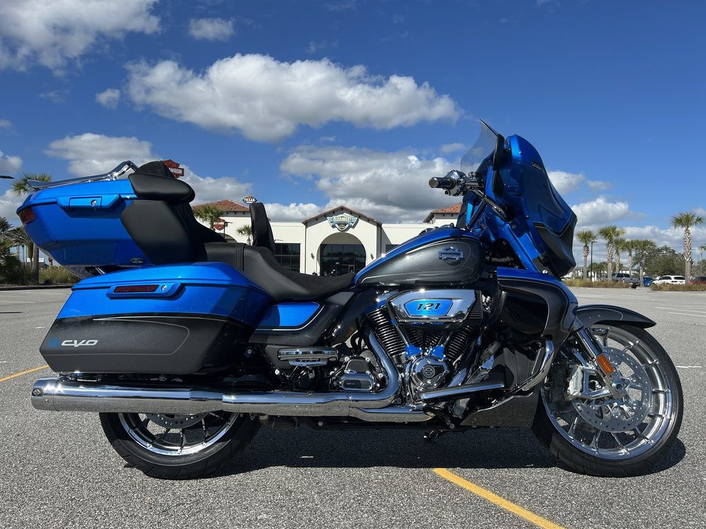 2026 Harley-Davidson FLHXLSE - CVO Street Glide Limited CVO LIMITED in St. Augustine, FL
