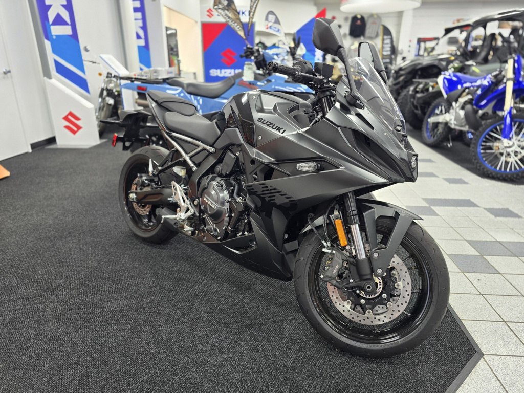2025 Suzuki GSX-S 8R 8R in St Joseph, MN