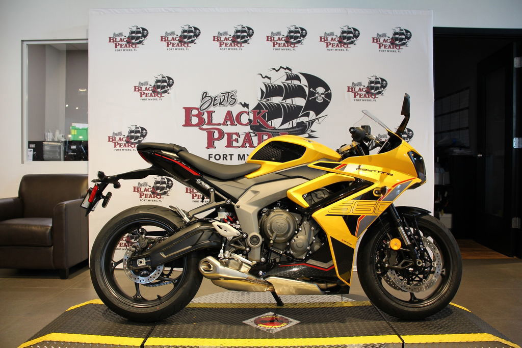 2026 Triumph Daytona 660 660 in Fort Myers, FL