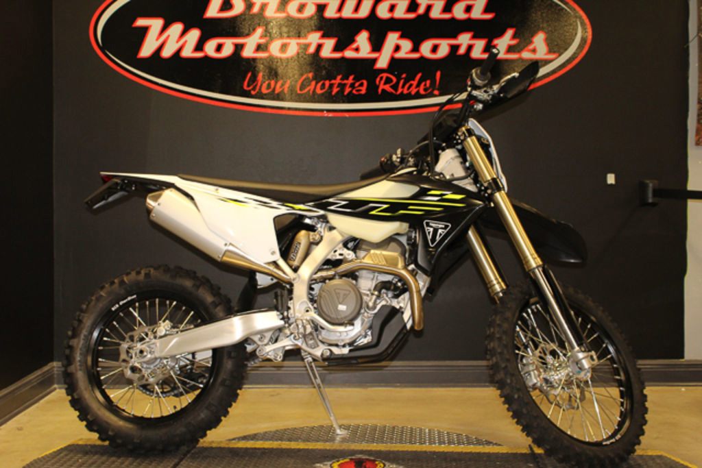 2026 Triumph TF 250-E Jet Black/Pure White 250-E 250-E in Port Richey, FL