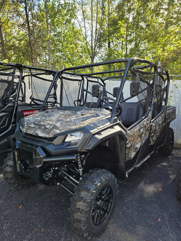2025 Honda Pioneer 1000-6 Crew Deluxe 1000-6 DELUXE CREW in woodbridge VA