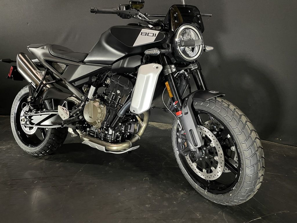 2025 Husqvarna SVARTPILEN 801 801 in Appleton, WI
