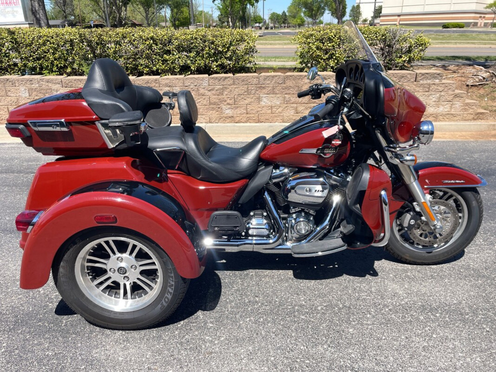 2024 Harley-Davidson Tri Glide Ultra Tri Glide Ultra ULTRA CLASSIC® in Moore, OK