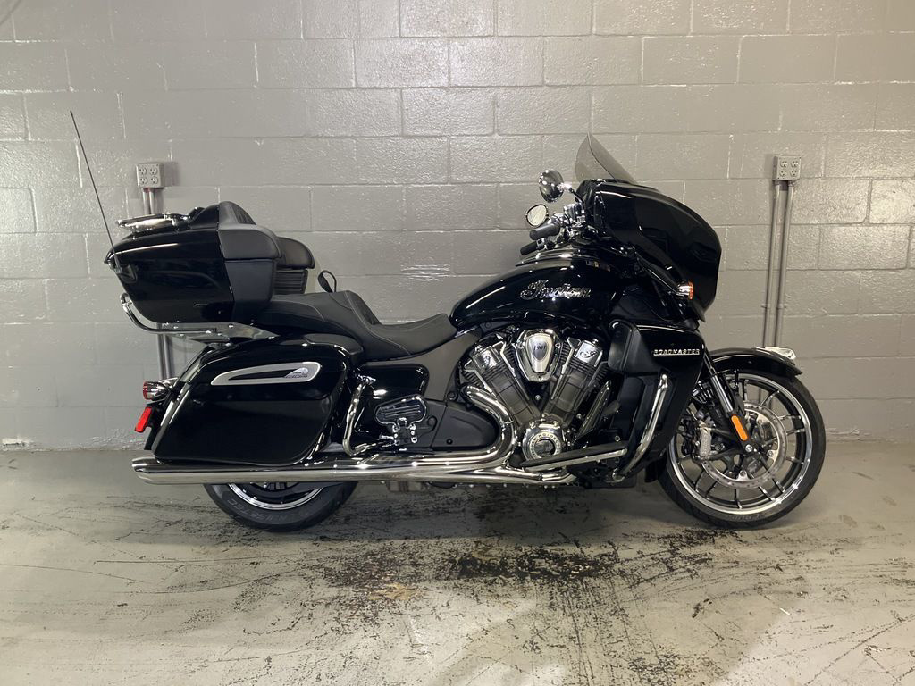 2025 Indian Roadmaster PowerPlus Limited w/PowerBand Audio Black LIMITED in Daytona Beach, FL
