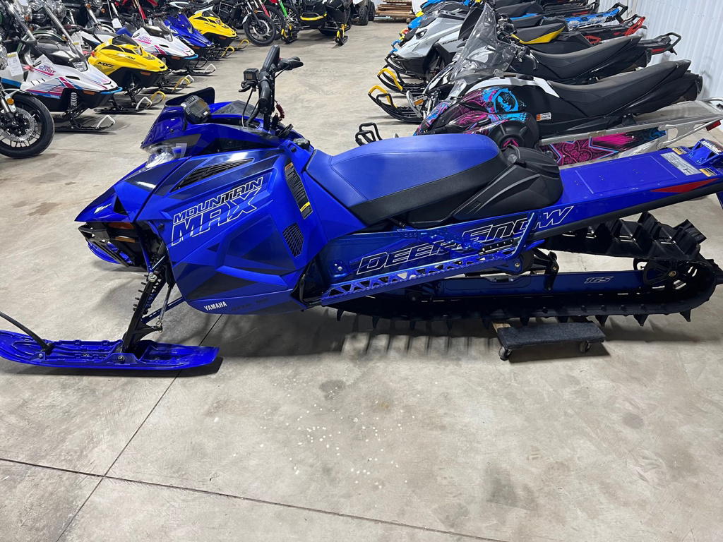 2023 Yamaha Mountain Max LE 165 Snowmobile snowmobile