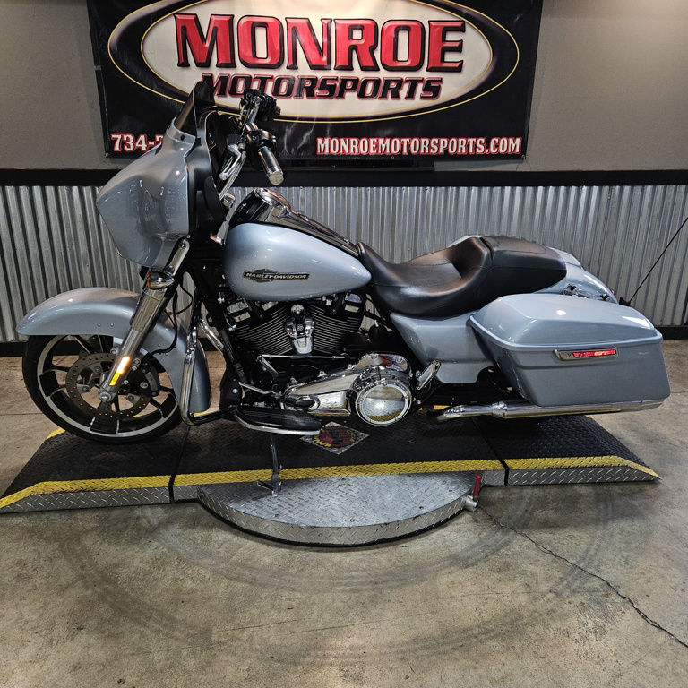 2023 Harley-Davidson STREET GLIDE in Monroe, MI