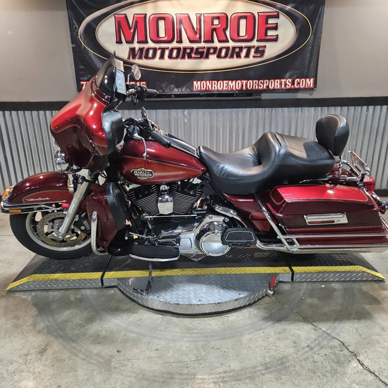 2008 Harley-Davidson ELECTRA GLIDE CLASSIC CLASSIC in Monroe, MI