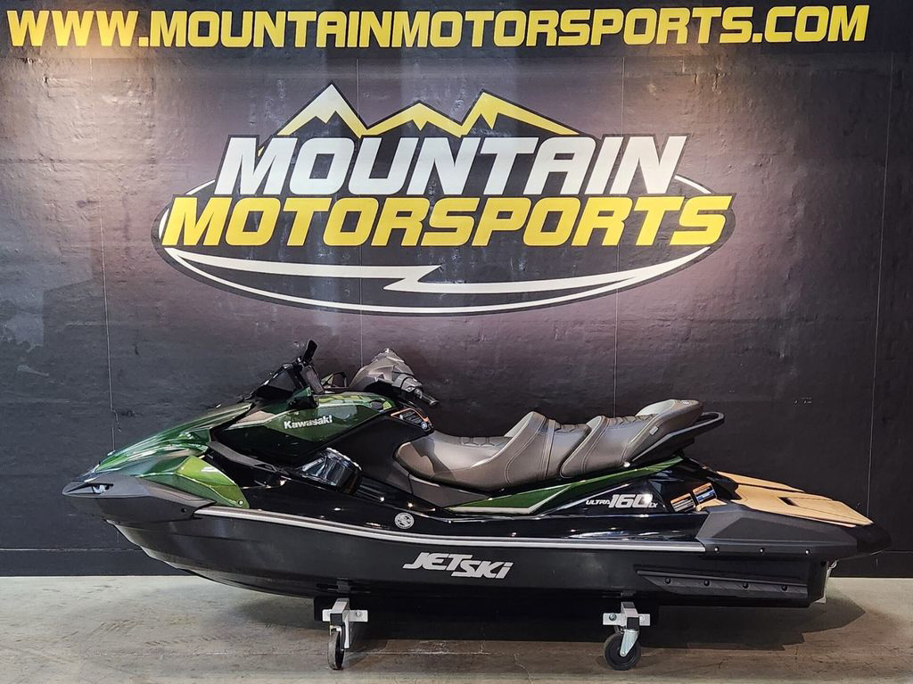 2025 Kawasaki Ultra 160LX LX Three Seater jet ski
