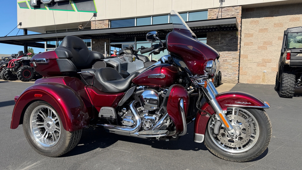 2015 Harley-Davidson FLHTCU Electra Glide Ultra Classic Trike ULTRA CLASSIC FLHTCU in Sublimity, OR