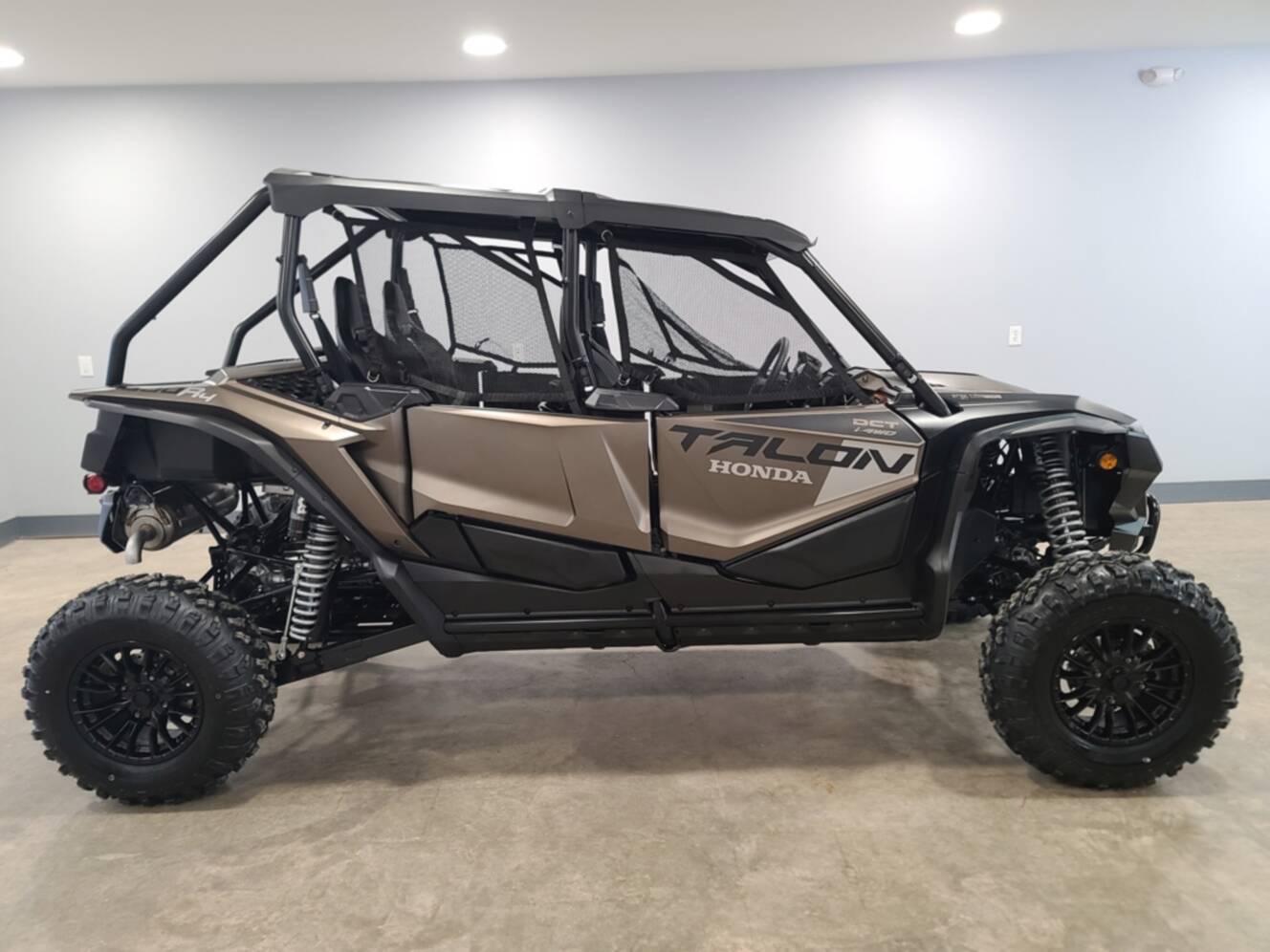 A photo of this 2026 Honda Talon 1000R 4 FOX Live Valve