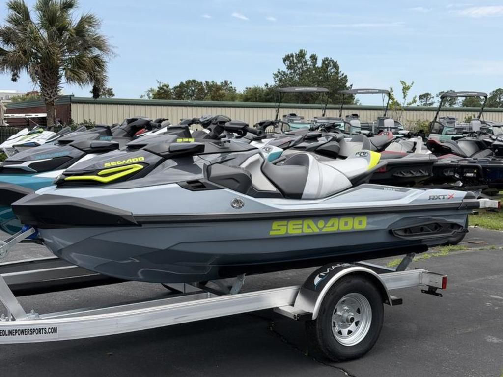 2026 Sea-Doo RXT-X 325 Ice Metal Manta Green in augusta GA
