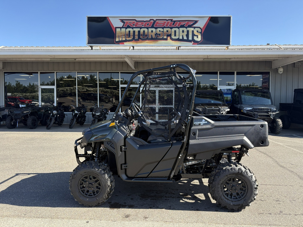 2026 Honda Pioneer 700 Deluxe in red bluff CA