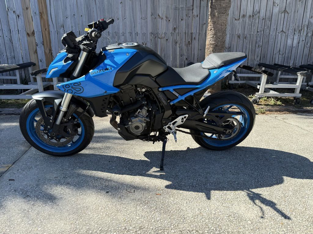 2023 Suzuki GSX-8S 8S in Daytona Beach, FL