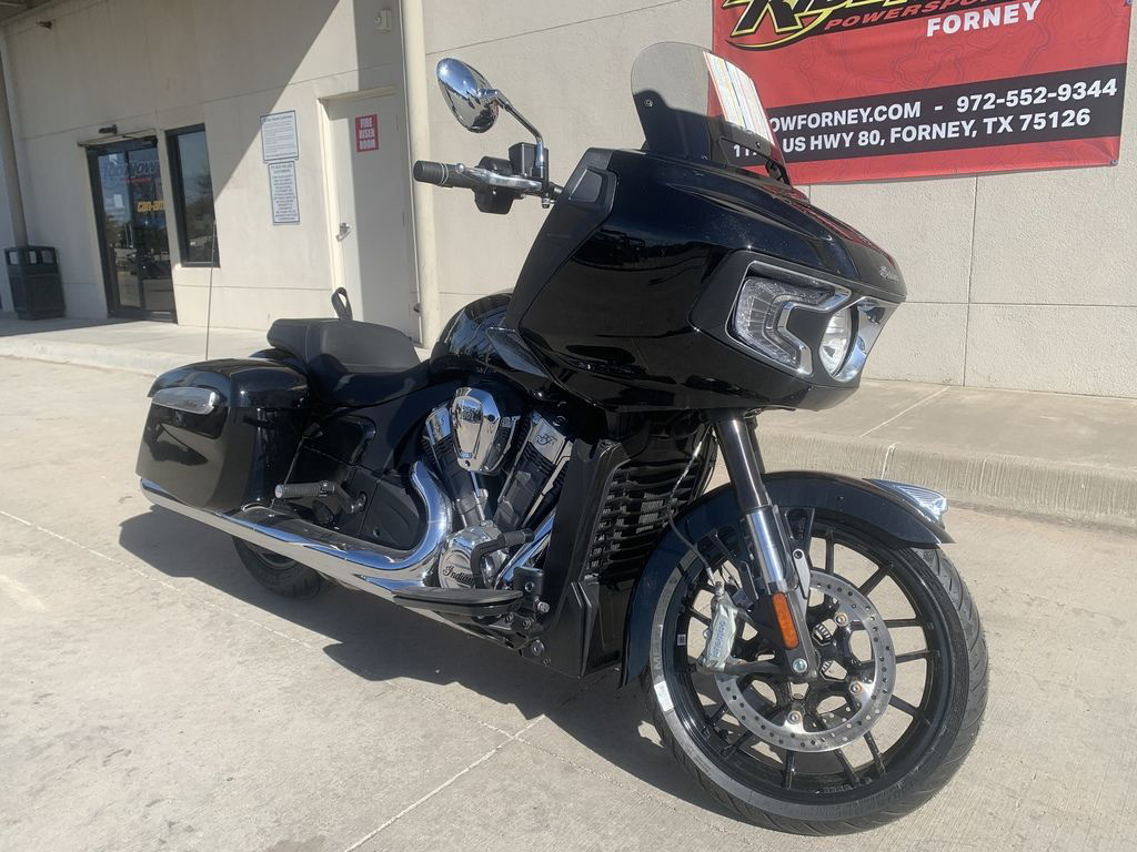 2025 Indian Challenger Black Metallic in Forney, TX