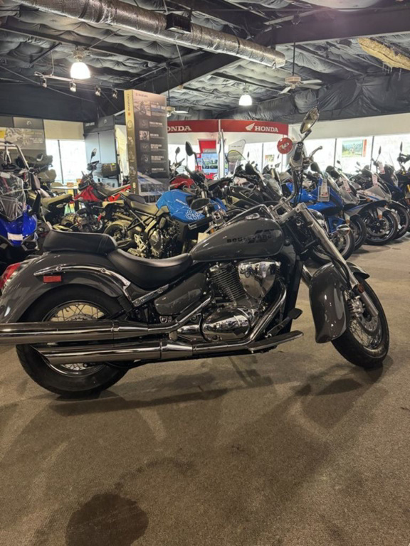 2025 Suzuki Boulevard C50 C50 in Gainesville, FL