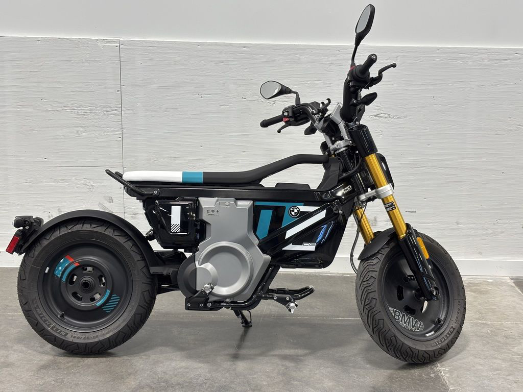 2025 BMW CE 02 Cosmic Black 02 in Fort Worth, TX