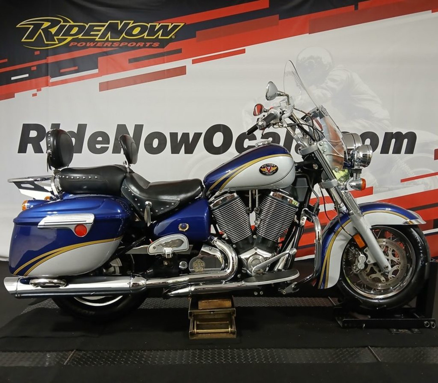 2005 Victory Motorcycles Touring Cruiser BASE in Ocala, FL